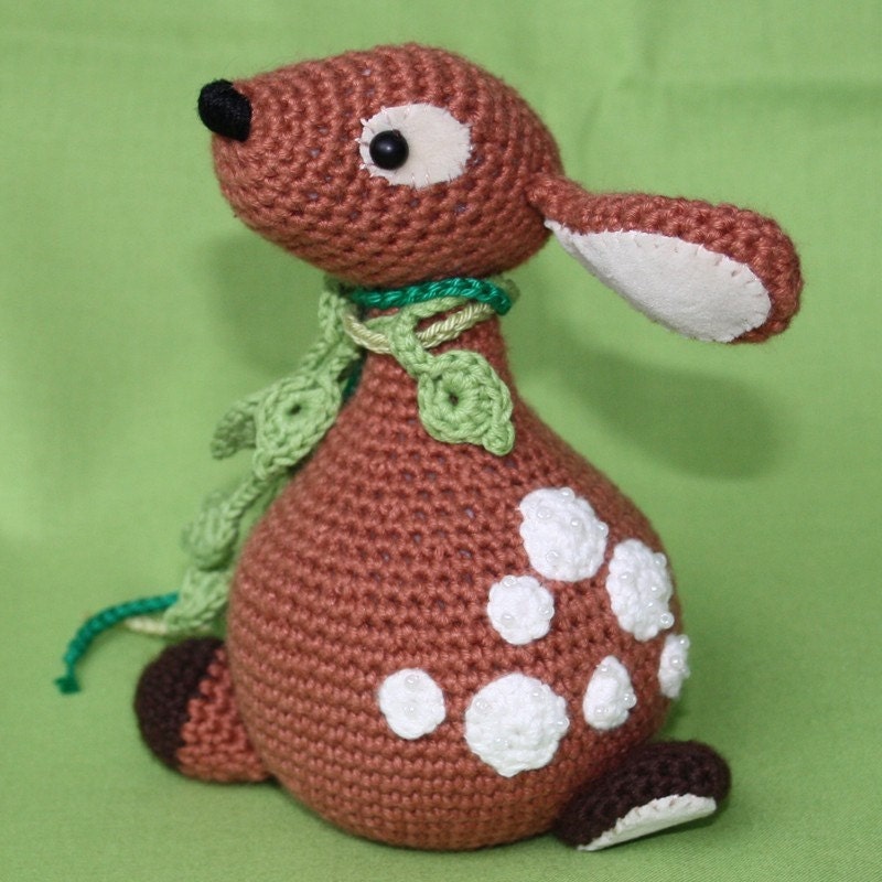 Skinny Fawn- crochet pattern