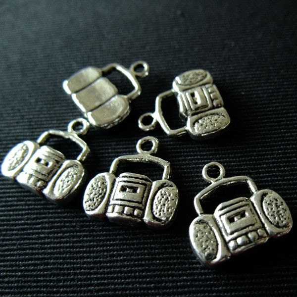 Destash (6) Stereo Boombox Charms