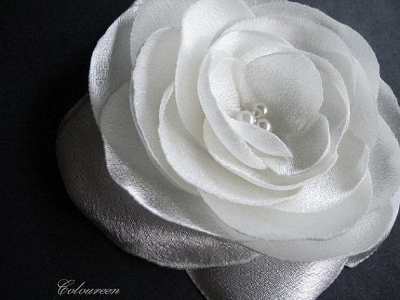 White Bridal Flower Pearls Bride Bridesmaids White Bridal Hair Clip Wedding Hair Accessories