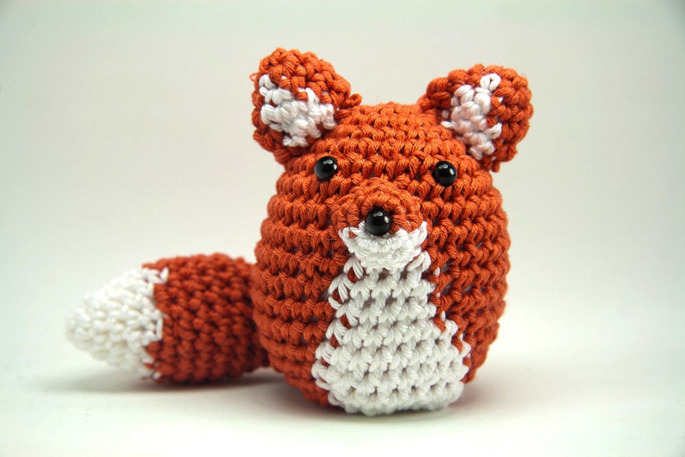 Pincushion Fox Amigurumi - Rust/Orange
