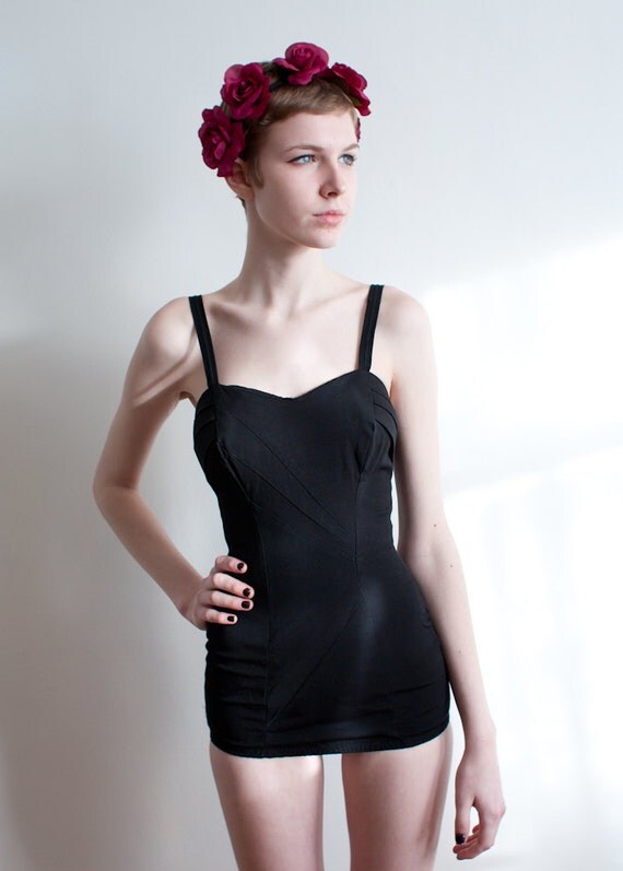 1950s bombshell swimsuit / black skirted bathing suit / XS