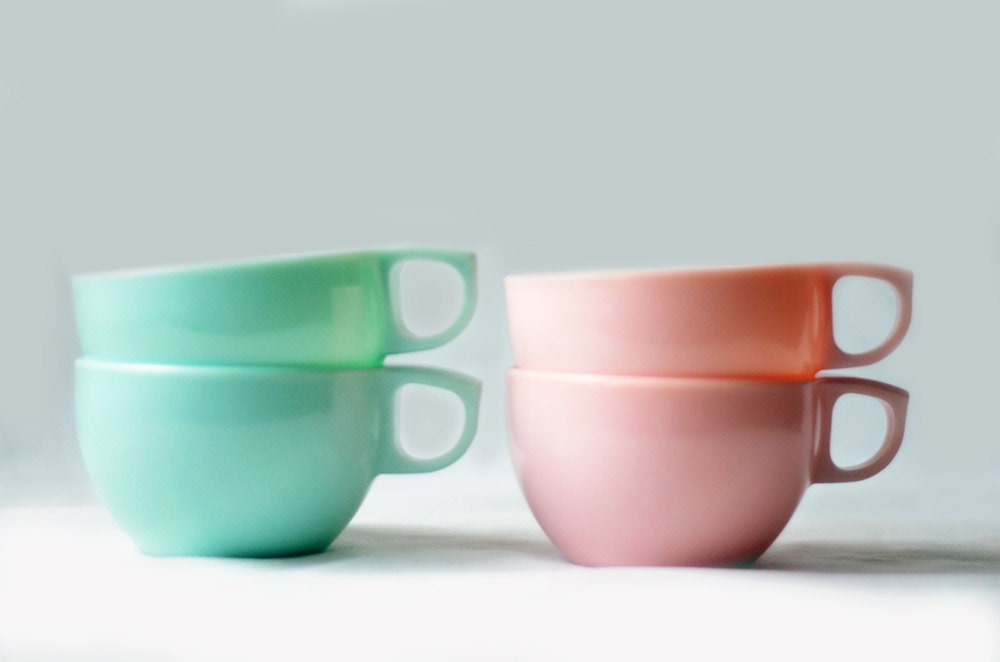 Watertown Lifetime Melmac Cups in Mint Green and Light Pink