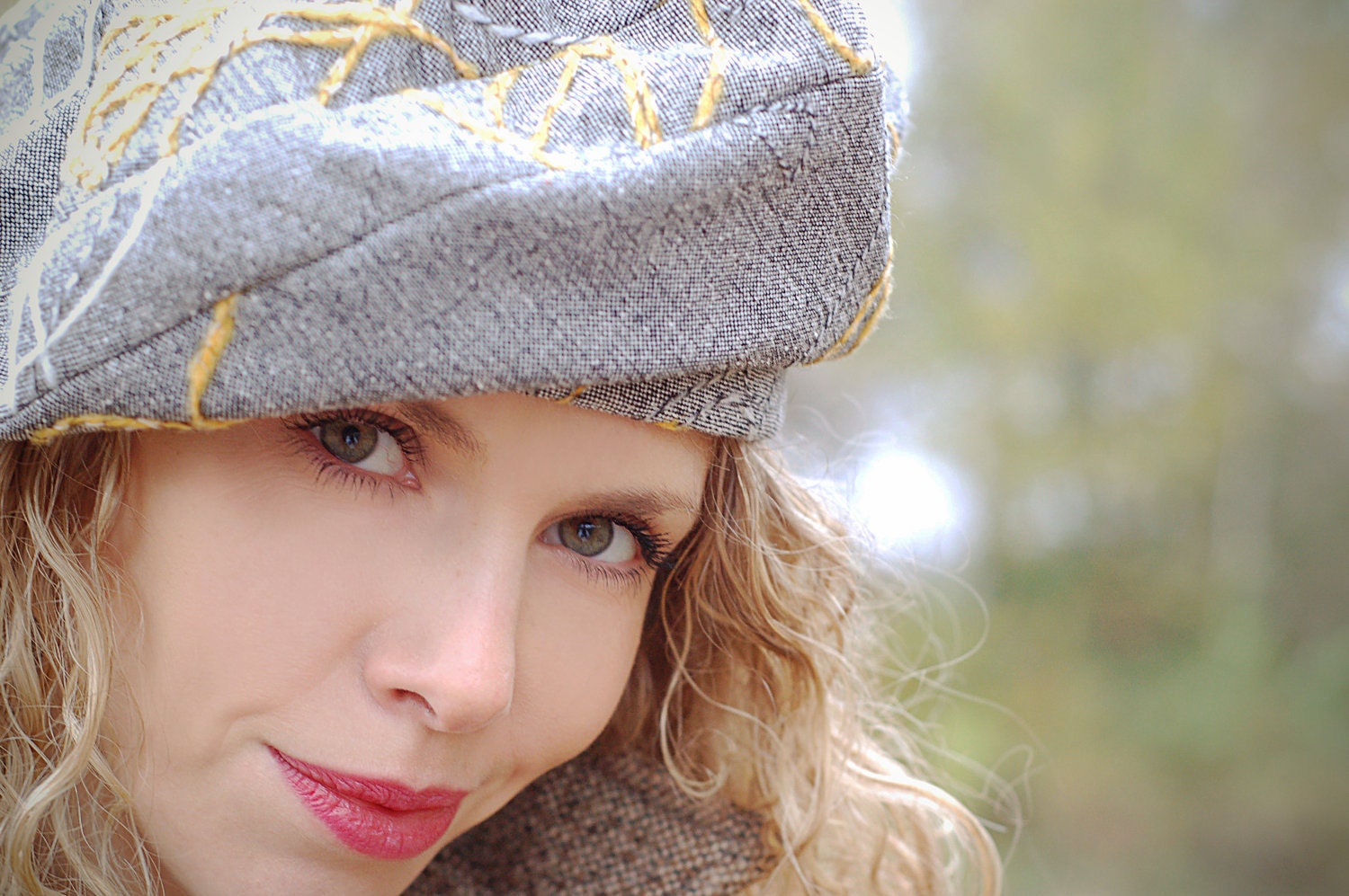 Soft-Gift-Grey-Oversized-Loose-Hat-Beret-in-Wool-Gray-Fabric-Yellow-and-White-Accents-Comfy-Cosy-Soft-Hat-Everyday-Cotton-Lining
