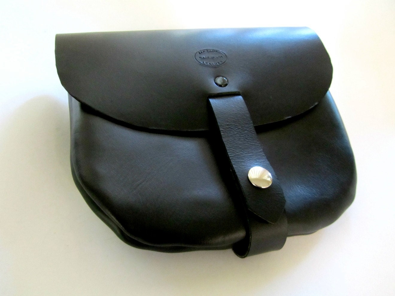 Bicycle Handlebar Bag Black Leather with Snaps