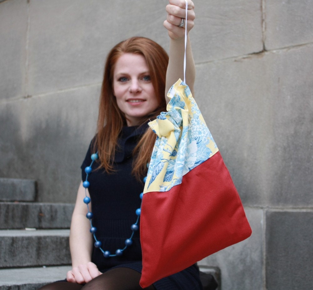Red and Yellow Floral Travel Shoe.Bag
