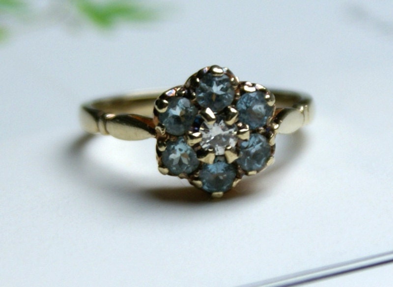 Aquamarine Ring-Vintage 9k Rose Gold -Aquamarine Diamond Ring-Daisy Setting-Aquamarine Cluster Opal Ring- Sparkling Aquamarine-Aquamarine