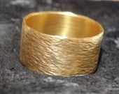 18k Gold Flat Hammered Ring - Gold Ring - Wedding Ring