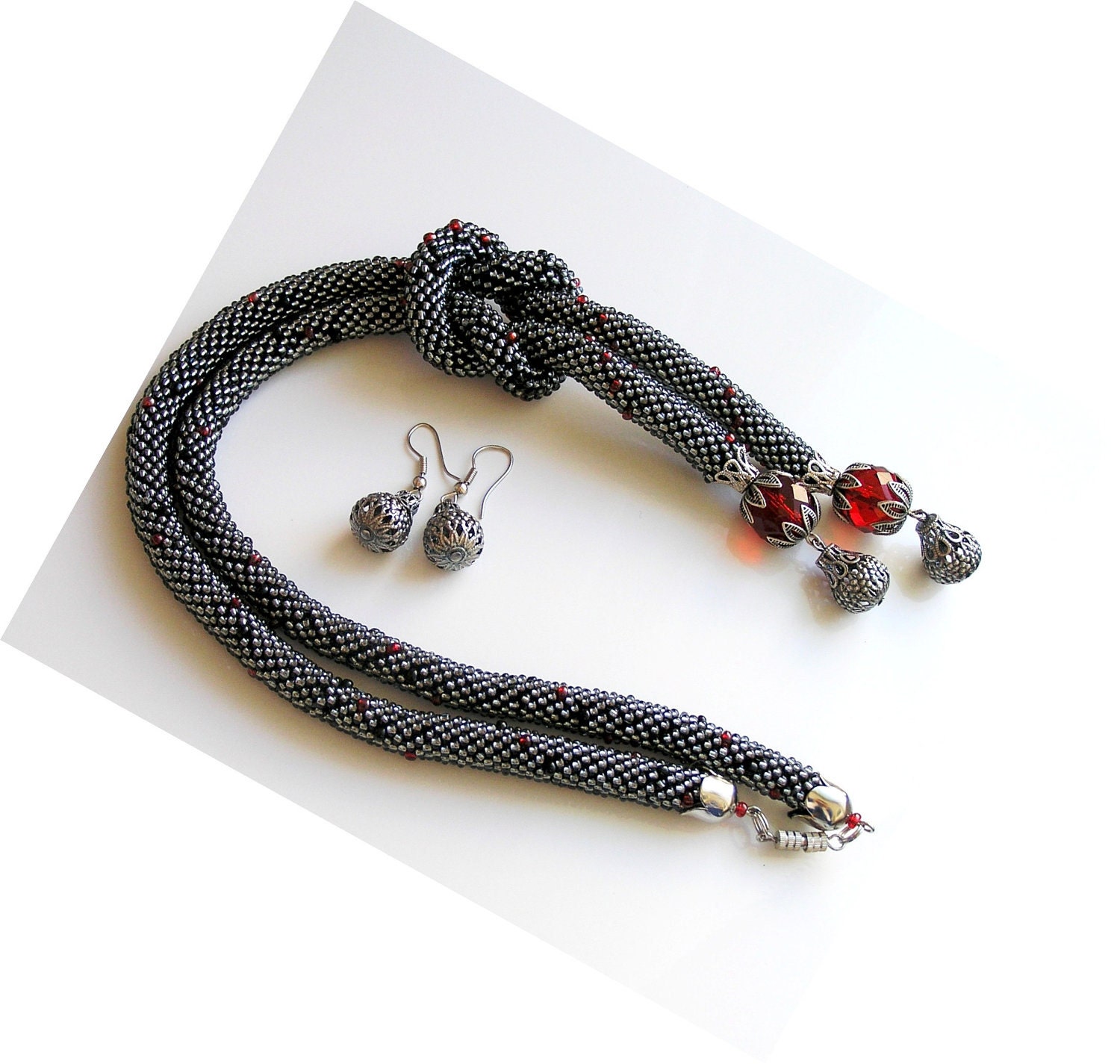 Necklace  Beaded crochet lariat FREE SHIPPING - Reginao