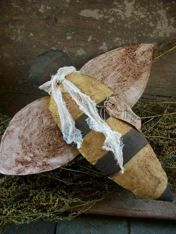 Primitive Spring Summer  Bee Door Hanging