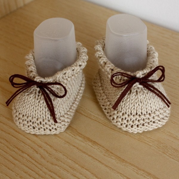 INSTANT DOWNLOAD - Knitting pattern (pdf file) - Baby booties Easy To Make ( 0-6/6-12/ Toddler sizes)