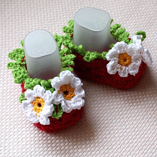 INSTANT DOWNLOAD- Kniting Pattern (PDF file) Berry Baby Booties (0-6/6-12 months) Knitted in the round