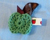Crochet hair clippie pair Green Apple hair clips