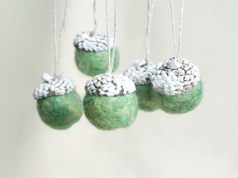 Green hand felted acorns with natural tops white - set of five home decoration