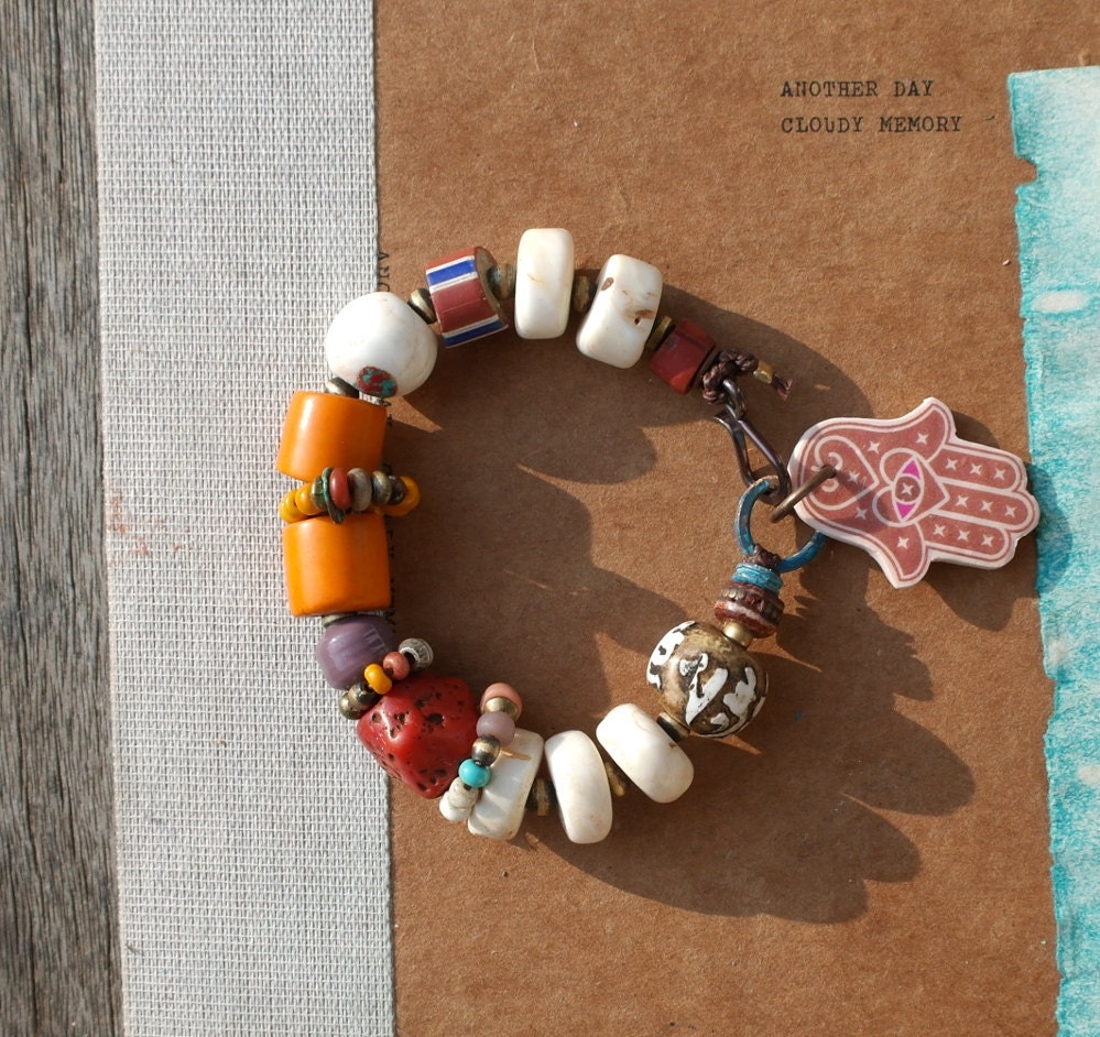 Striped and Carved - Conch Shell - Bracelet