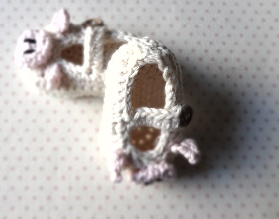 Piggy Baby Booties From Newborn to 3 Months Ready to ship