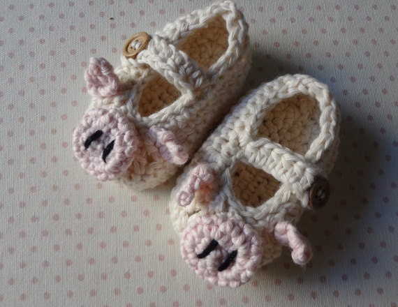 Piggy Baby Booties From Newborn to 3 Months Ready to ship