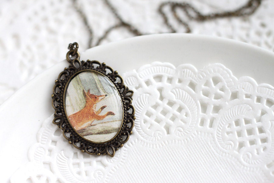 Quick Brown Fox Jumping Woodland Oval Laced Vintage Art Pendant Necklace