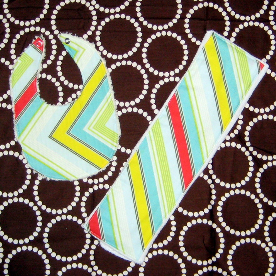 BABY BARFIE DUO: Chenille Snap Bib & Soft Cotton Burp Cloth Zag Stripe