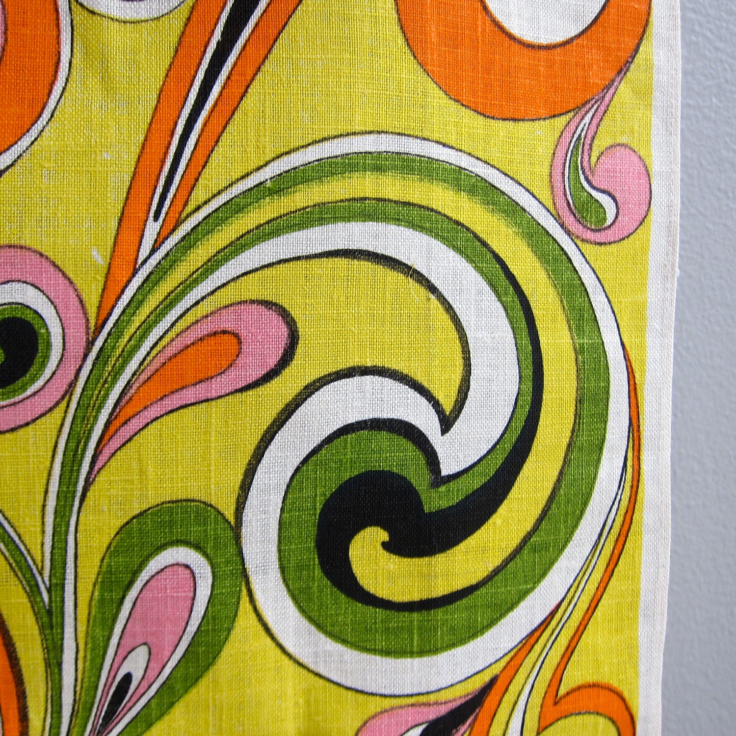 Parisian Prints Linen Kitchen Towel with Swirls - Never Used