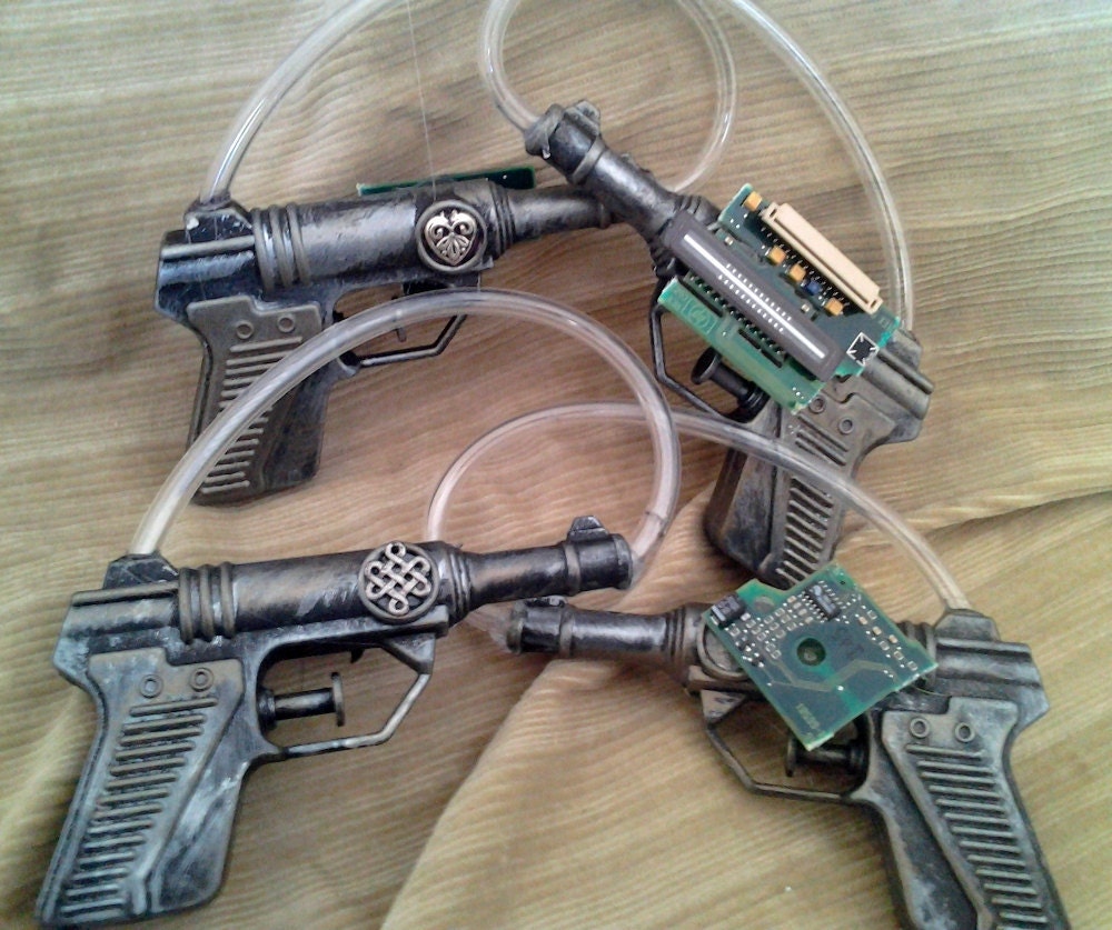 Economy Fluid Dynamic Pistol, steam punk gun