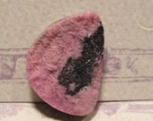 Cabalto Calcite Druzy slice ........    24  x  17 x 7mm ........     3569