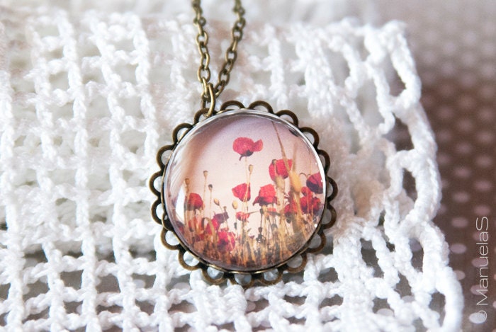 P is for Poppy - Necklace - ManuelaS