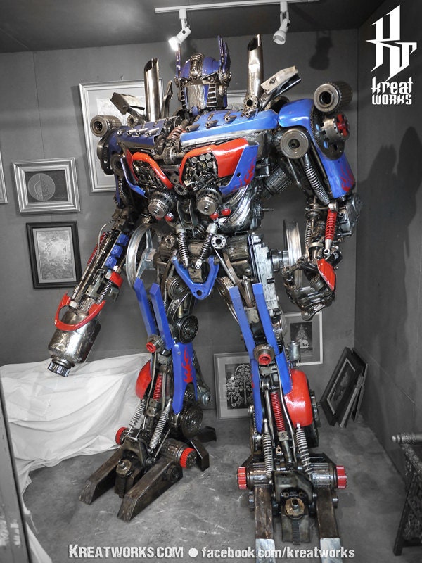 Dieselpunk Recycled Metal Giant Robot (made-to-order)