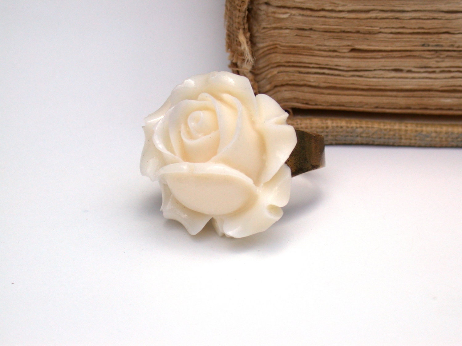 Vintage Ring With A Cream Color Rose