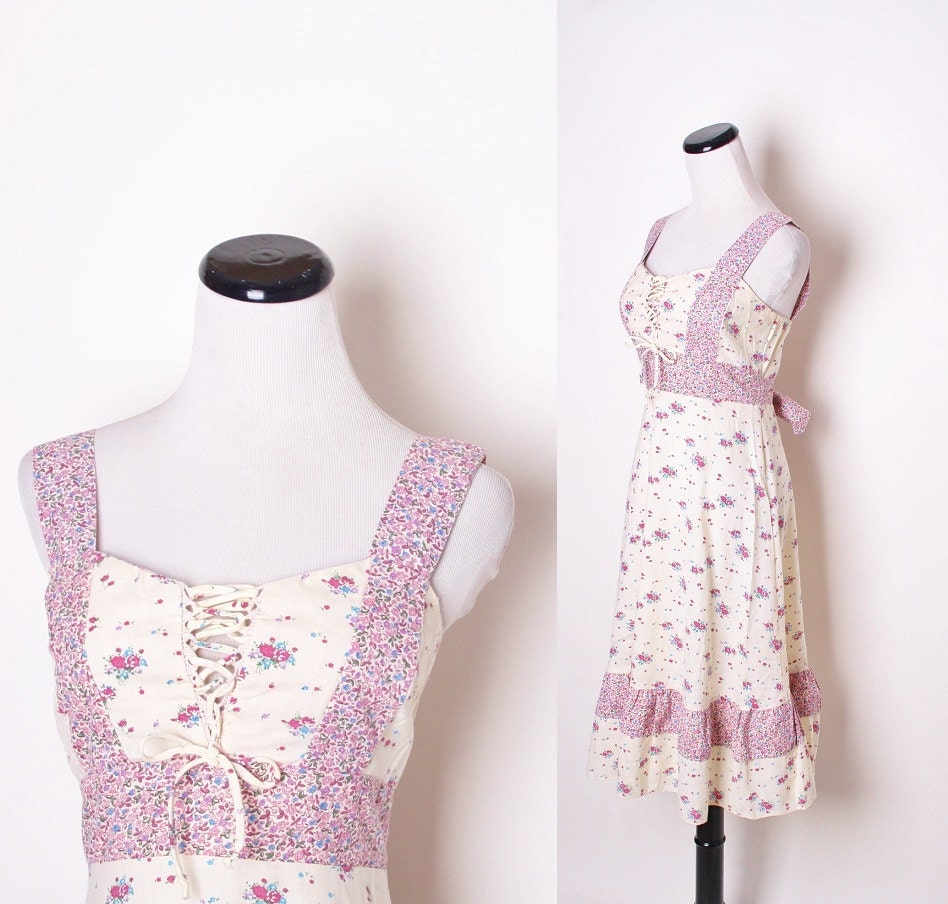 Prairie Dress / Cotton Dress / Floral Dress / Flowers / Boho / Short / Western / Vintage Dress / Dresses / 1161