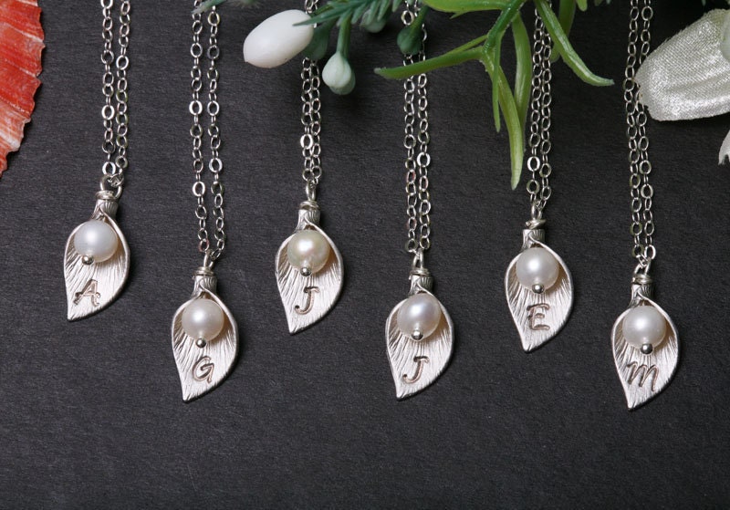Set of 9,Calla lily flower Sterling Silver necklace,Initial necklace,Custom monogram initial,wedding jewelry,bridesmaid gifts,Flower jewelr