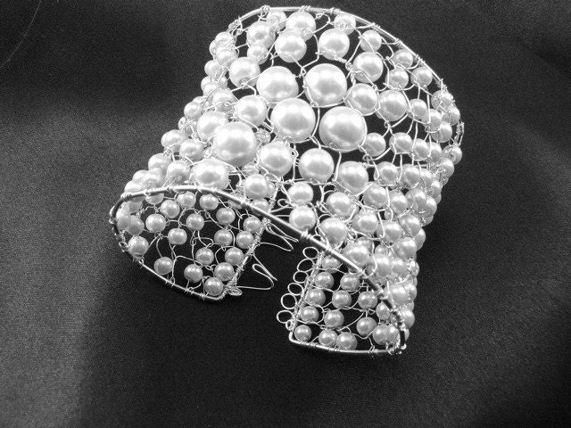 Bracelet Woven with pearls