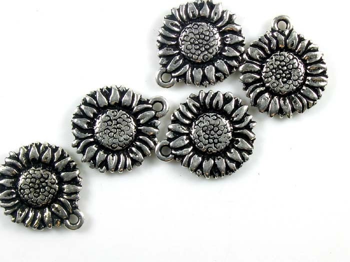 20 Silver Tierracast Sunflower Charms