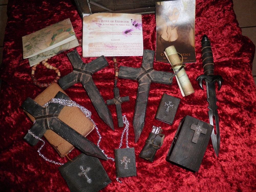 Vampire Killing Kit by CRYSTOBAL Slayer Buffy Twilight True Blood