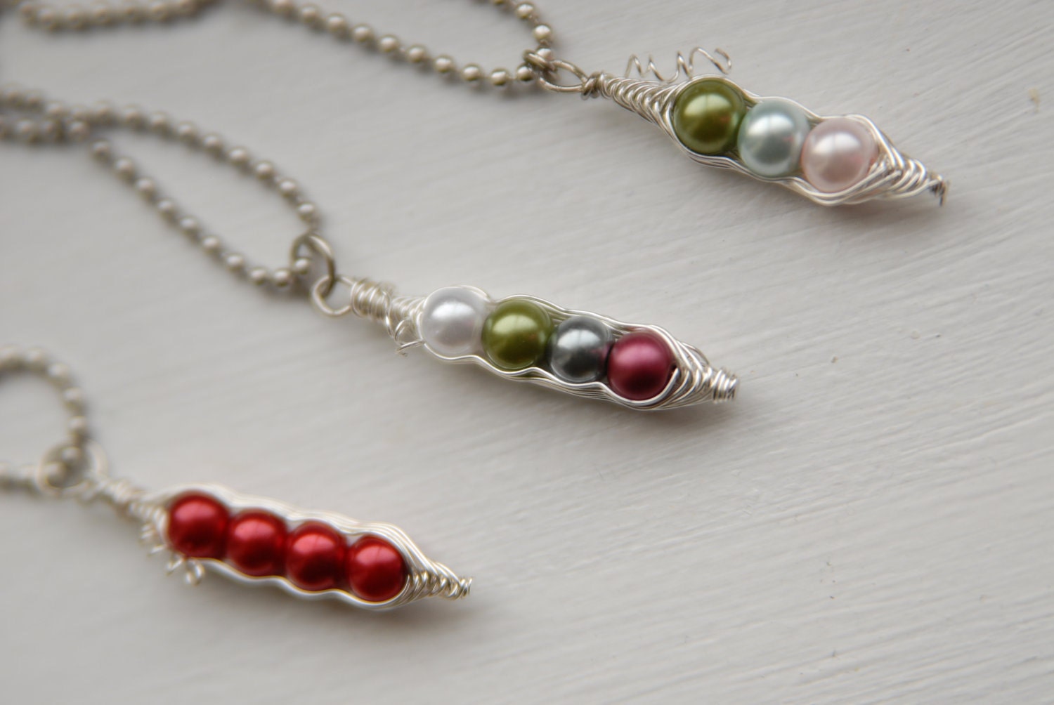 Mamas Sweet Peas personalized family necklace with pearls