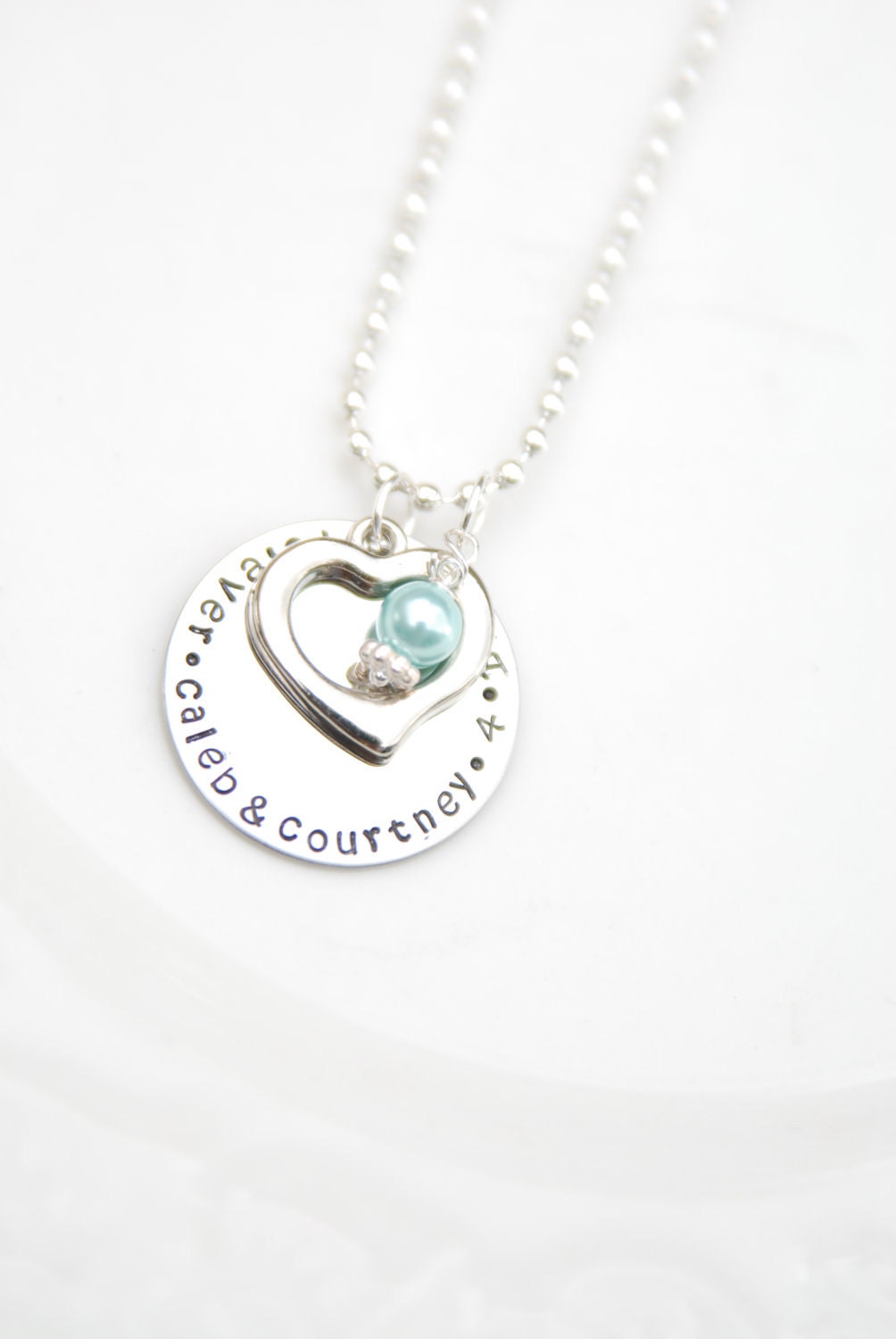 Mothers Love personalized necklace with heart and pearl charm
