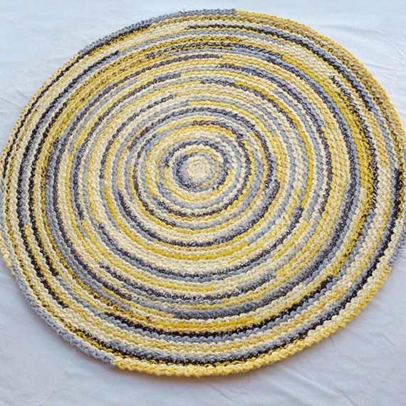 CUSTOM 4' Round Rug - your choice of colors