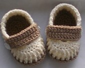 Crochet baby shoes loafers for newborn, 0 to 3 months or 3 to 6 months CHOOSE you SIZE and COLOUR