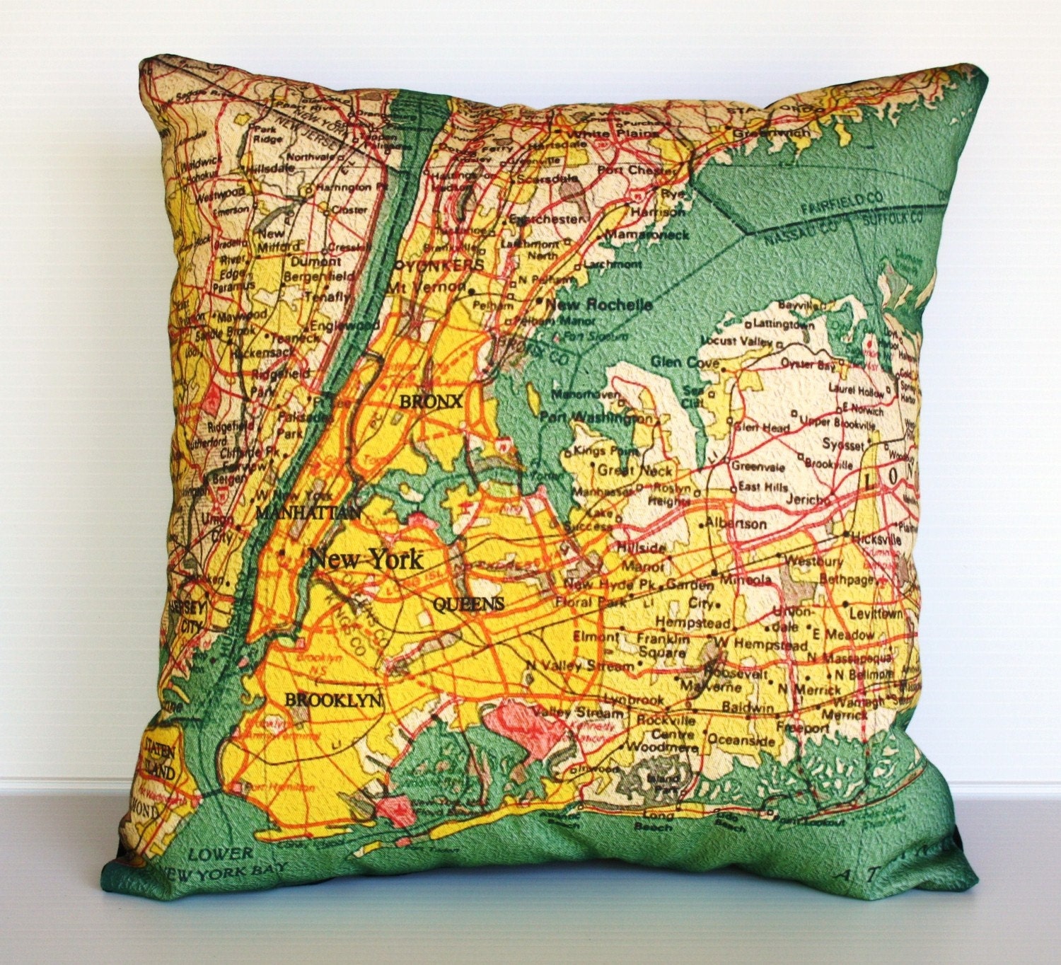 Decorative pillow map NEW YORK eco friendly organic cotton map cushion cover, pillow cover, atlas, vintage map, 16 inch, 41cm