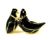Gold Lovebirds Ring in Black (24K Gold-Plated)