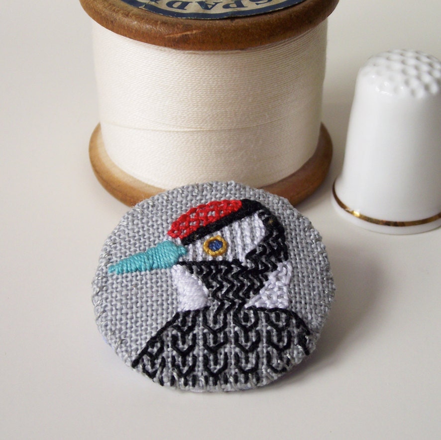 Woodpecker Birdseeker Linen Brooch. Badge. Pin.