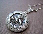 Bee Locket Necklace,Silver Locket Necklace, Bee Pendant Necklace