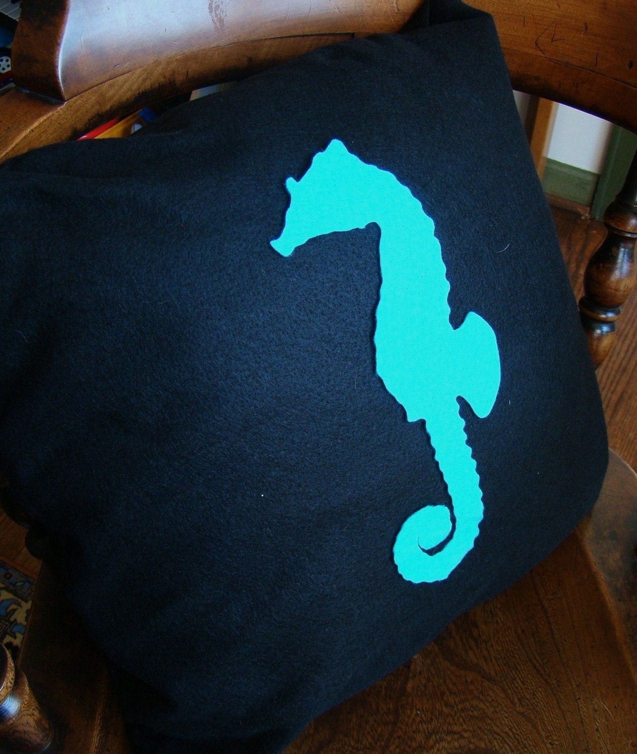 seahorse silhouette