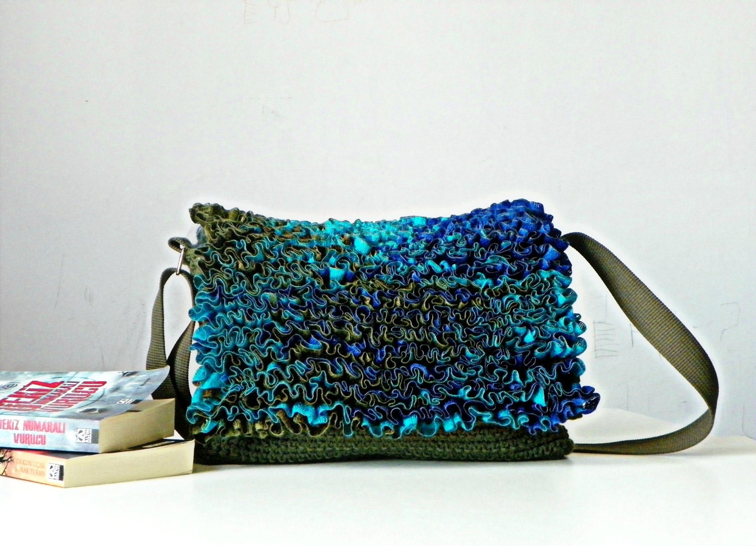 Messenger crochet Bag, ruffle Crochet bag, Women Shoulder Bag, fall autumn, christmas gift idea, green blue indigo
