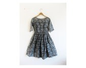 1940s-1950s PAISLEY classic silver lovely dress