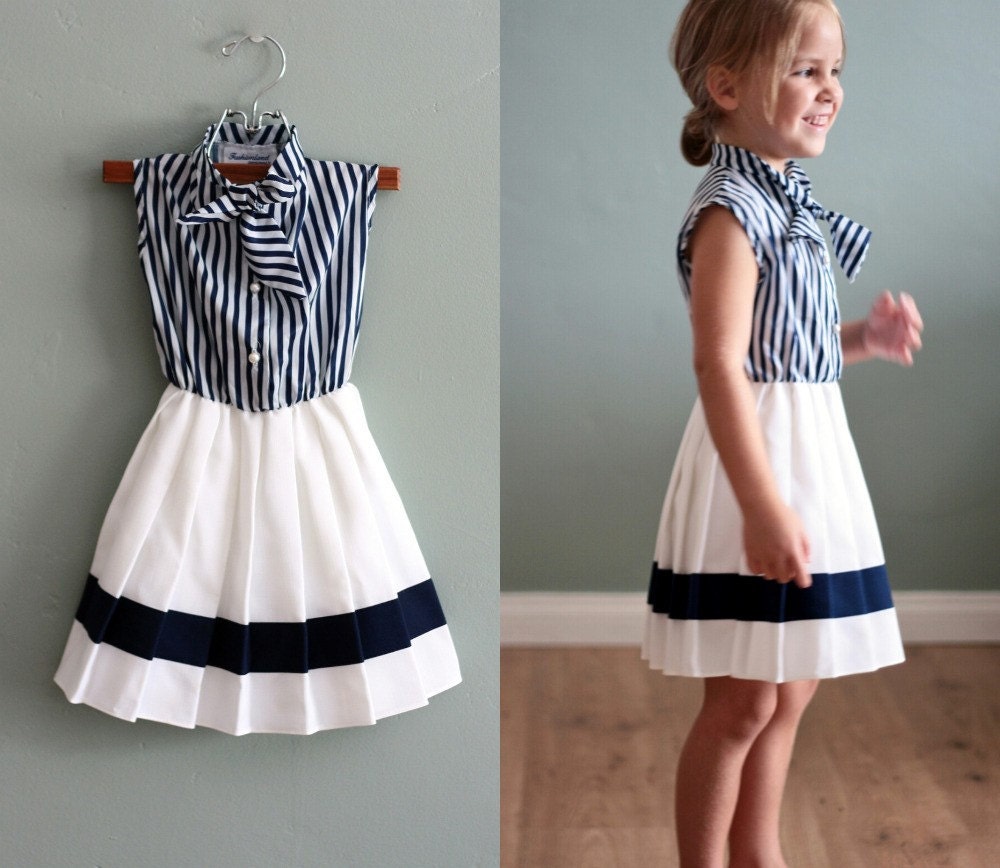 60s 4/5 little pleated Secretary DRESS