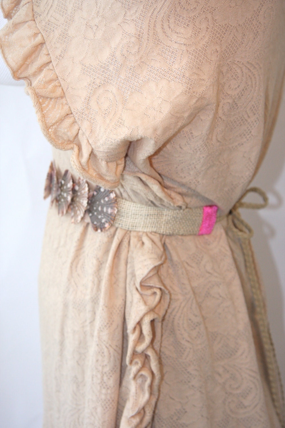 2 in 1 - Medium Shell Natural Pink Mermaid-Inspired Seashell Convertible Crown & Waist Belt