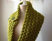 Knitting Pattern / Cowl Scarf / Embraceable / PDF DIGITAL DELIVERY