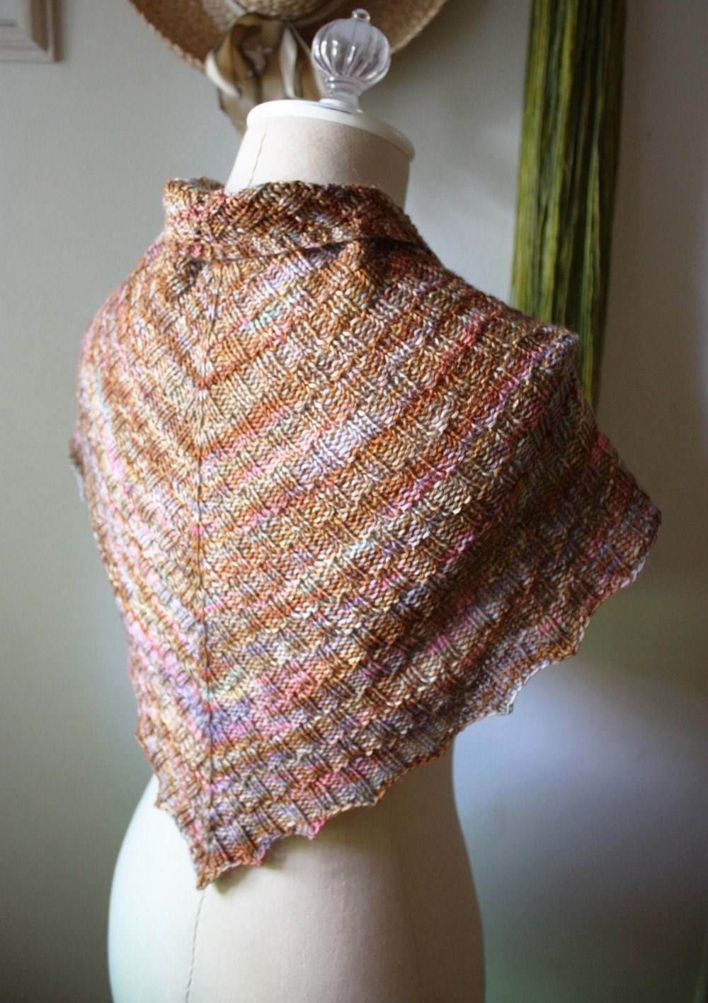 Knitting Pattern / Cheques Checkered Rib Shawlette Kerchief / PDF Digital Delivery