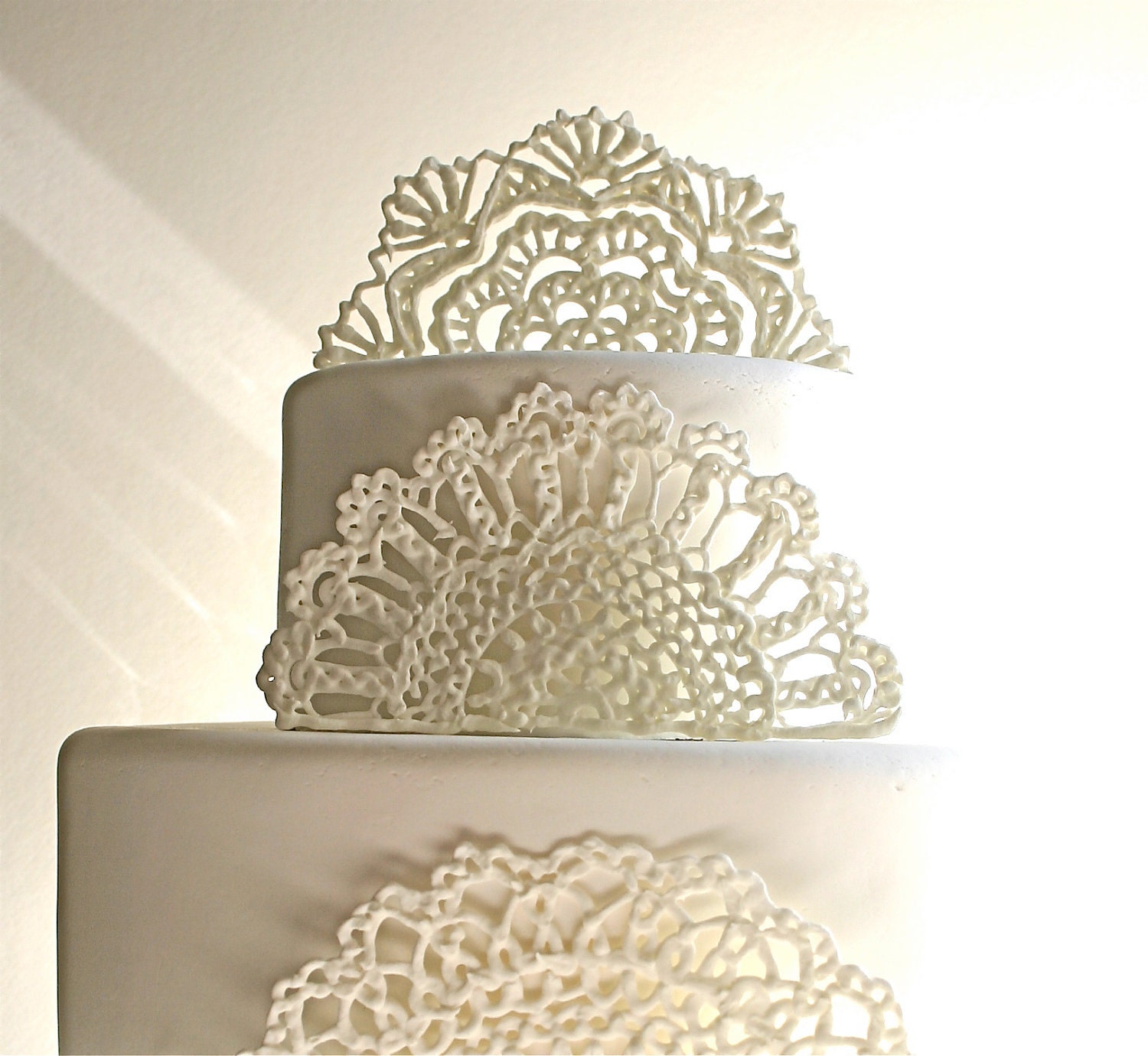 Sugar Doilies, Sugar Lace, Edible Cake Embellishments/Decorations 3 - andiespecialtysweets