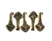 Edible Vintage Skeleton Keys -Chocolate Candy, Antique Inspired Keys - set of 12 -Vegan, No Soy, Won't Melt Candy